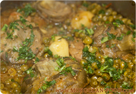 jelbana tajine - Chicken with artichoke heart and pea tajine