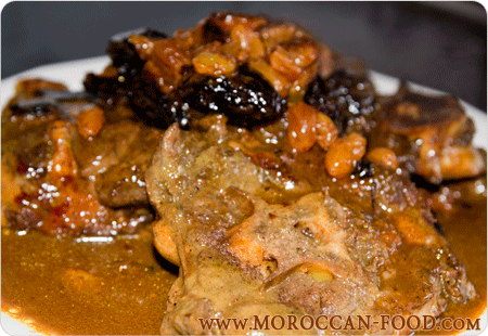 maassel tajine - Lamb tajine with prunes and almonds